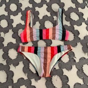 SOLID & STRIPED bikini!